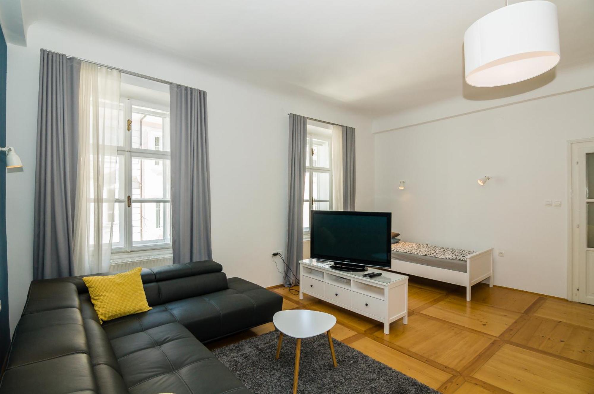 Elegant Apartma *